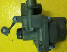 德國(guó)vandenheuvel壓力表KN-135